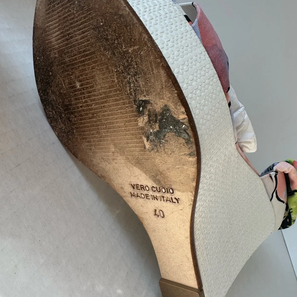 Floral Fabric Platform Sandal Gorgeous! (Italian Shoe Company Sardinia)